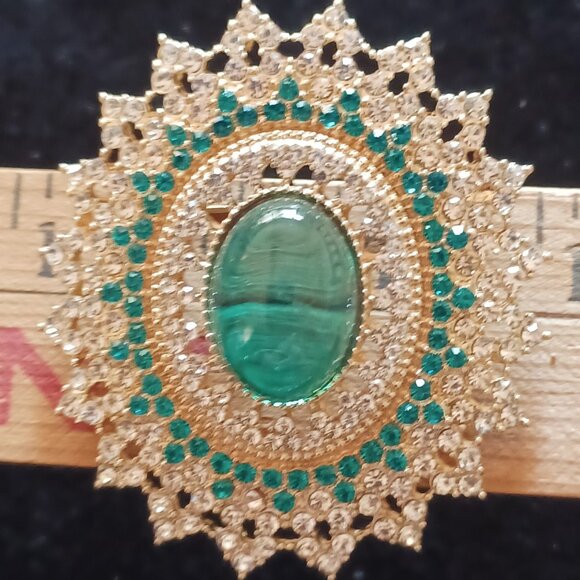 Awesome Green & Clear Rhinestone Brooch - Picture 4 of 4